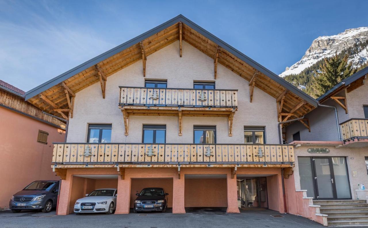 Les Edelweiss Mont-Blanc - Gite Classe 3 Etoiles Passy  Exterior foto